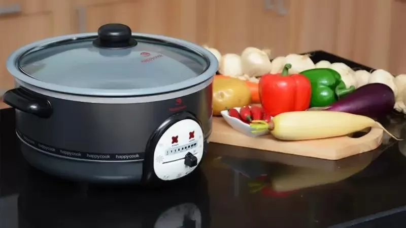 Nồi lẩu điện đa năng Happy Cook HCHP-300A