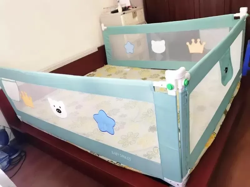 Thanh chắn giường Baby Smiles an toàn cho bé