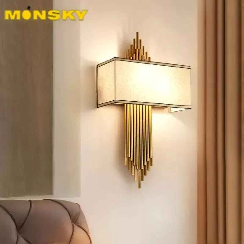 Đèn gắn tường Monsky Legging sang trọng