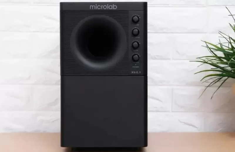 Loa vi tính Microlab X-3 2.1 có công suất lớn