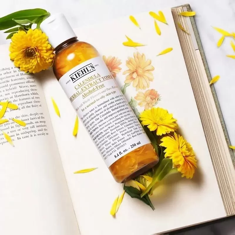 Nước hoa hồng Kiehl‘s Calendula Herbal Extract Alcohol-free 40ml