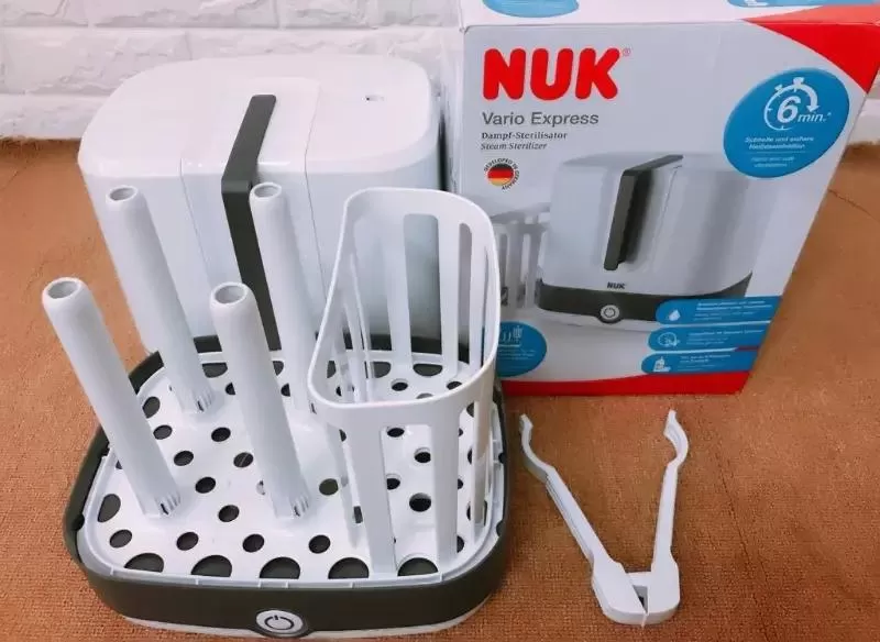 Máy khử khuẩn bình sữa Nuk