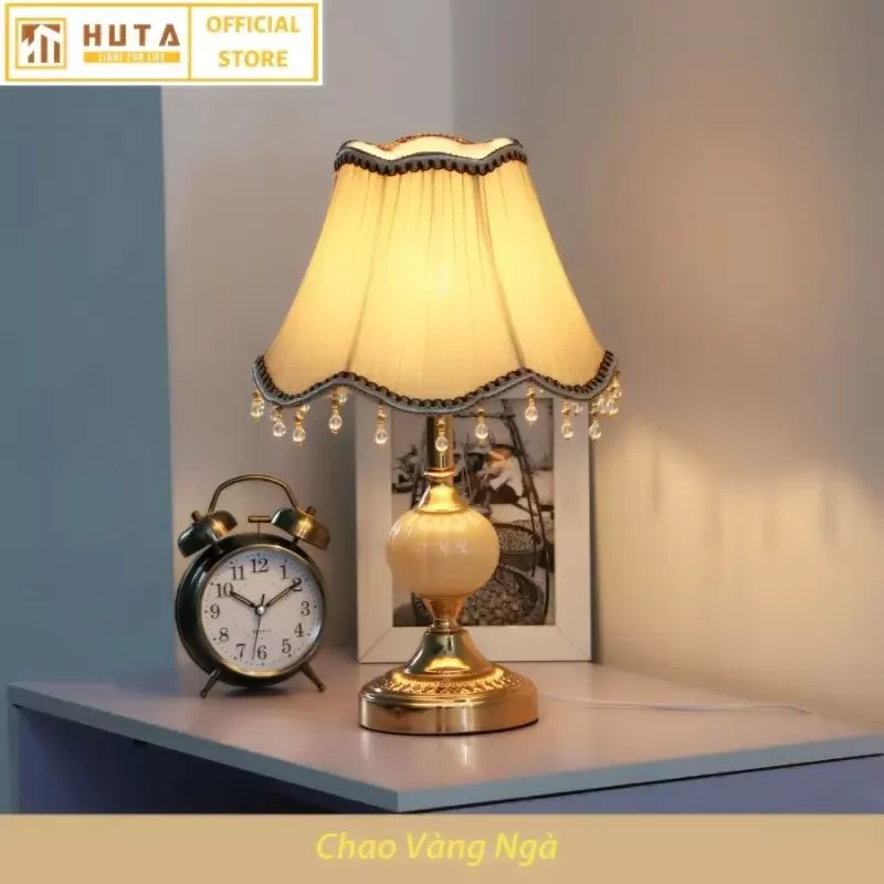 Đèn trang trí phòng ngủ Bàn Cảm Ứng HUTA