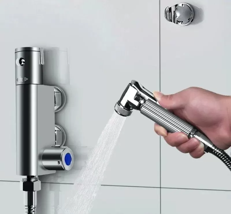 Vòi xịt vệ sinh ToTo